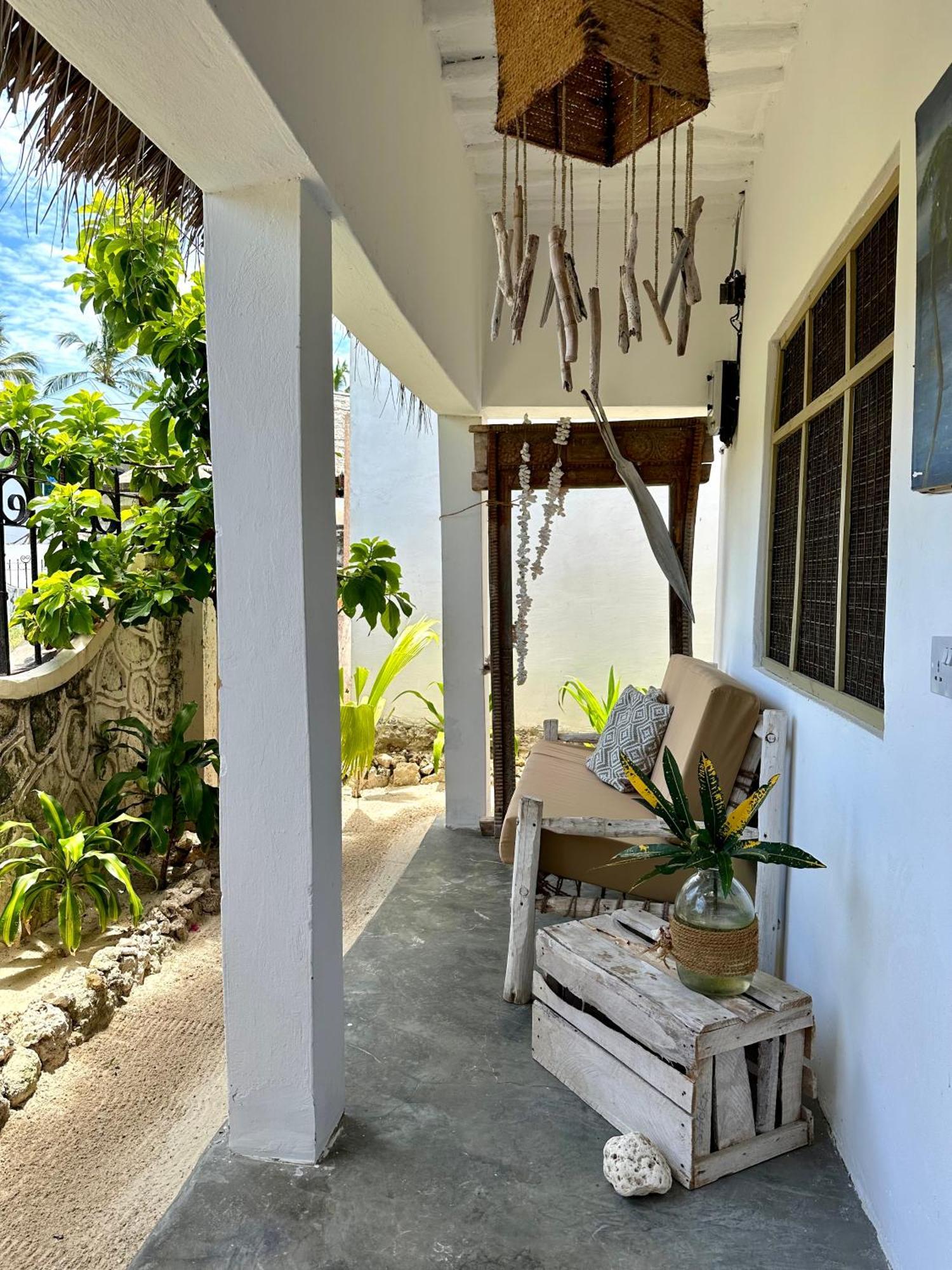 Mlango Paje House II B&B 외부 사진